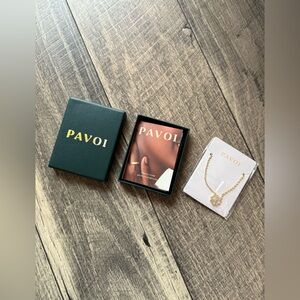 NWT PAVOI 14K Gold Plated Four Leaf Clover Pendant Mother of Pearl Necklace